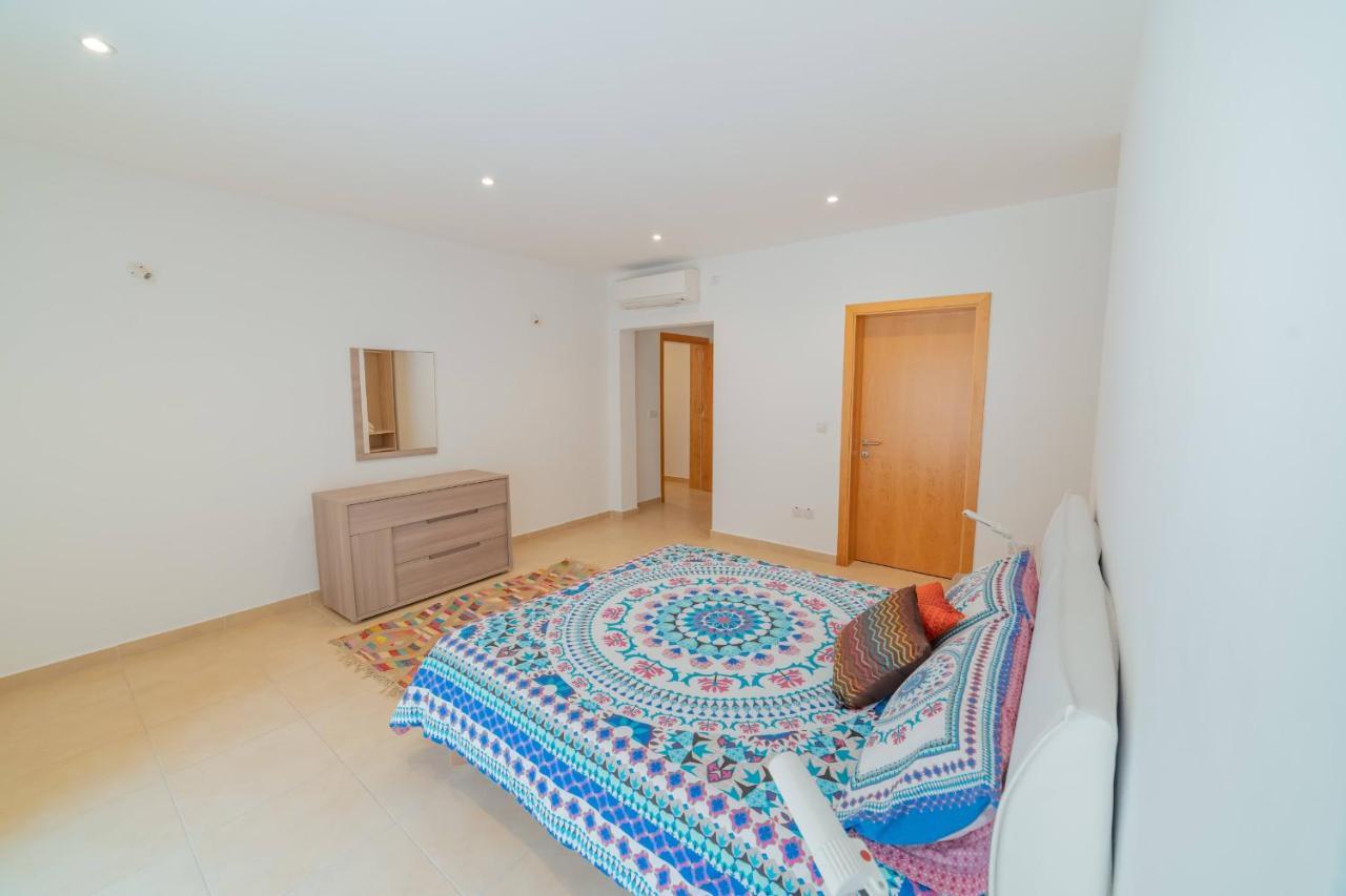 Luxury Seaview & Pool-Hosted By Sweetstay Mellieħa Dış mekan fotoğraf